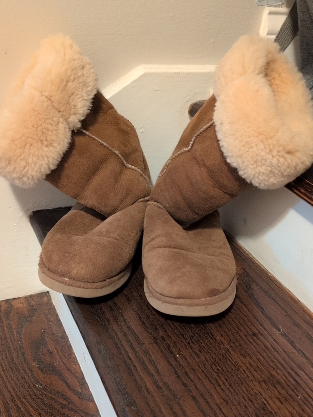 UGG Chestnut Brown Suede Shearling Cuff Women's Boots